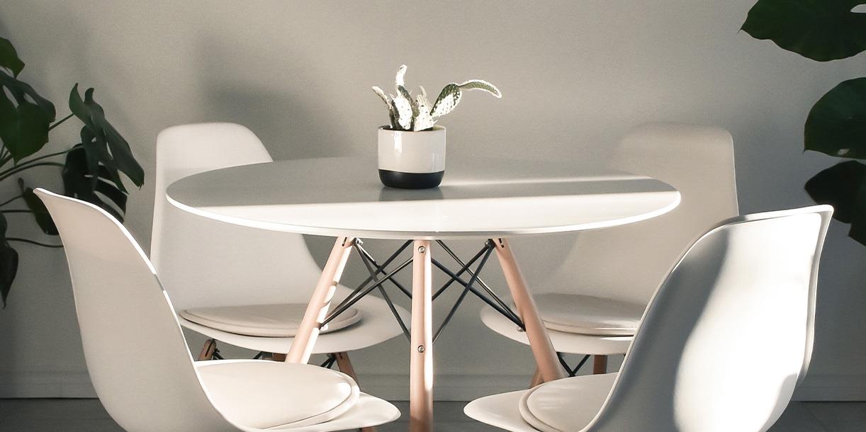 Модные диваны и кресла на выставке «Мебель-2021»