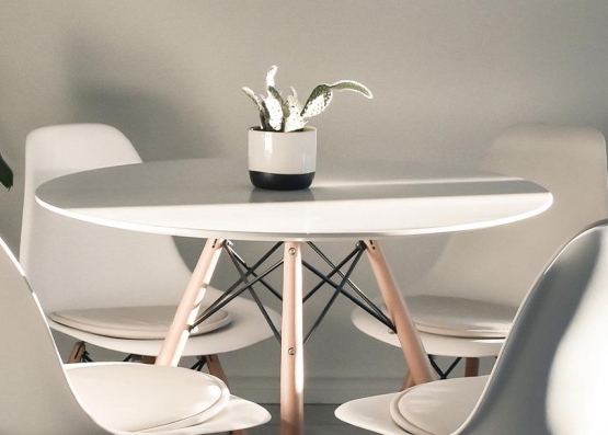 Модные диваны и кресла на выставке «Мебель-2021»